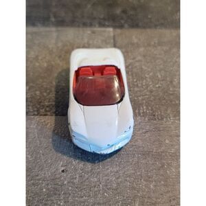 Matchbox Corvette Stingray white 1994‎ car toy figure